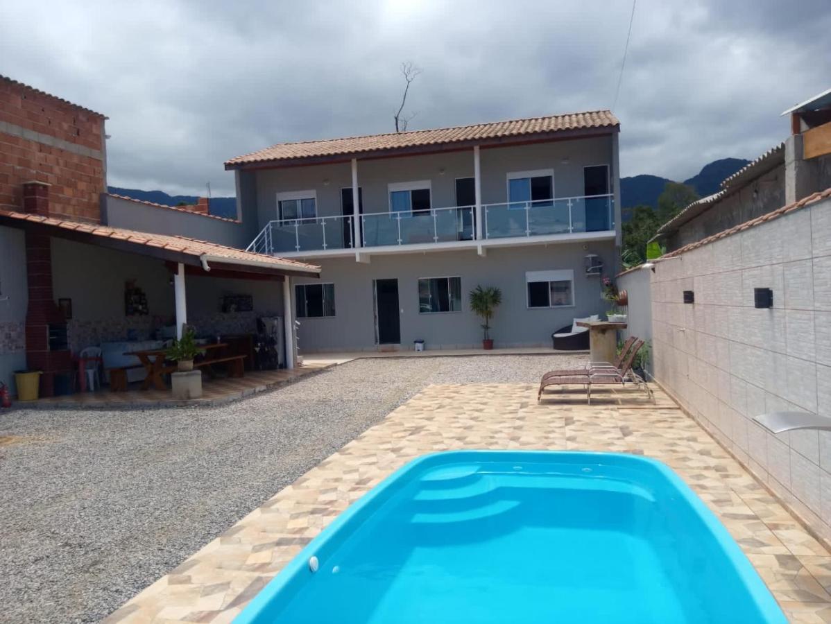 Casa nova com piscina próxima a praia e menos de 3km do centro de Ubatuba Exterior foto