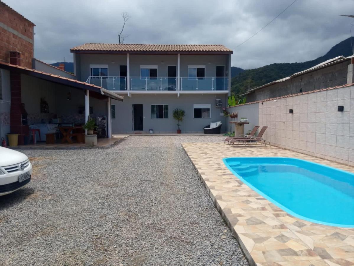 Casa nova com piscina próxima a praia e menos de 3km do centro de Ubatuba Exterior foto