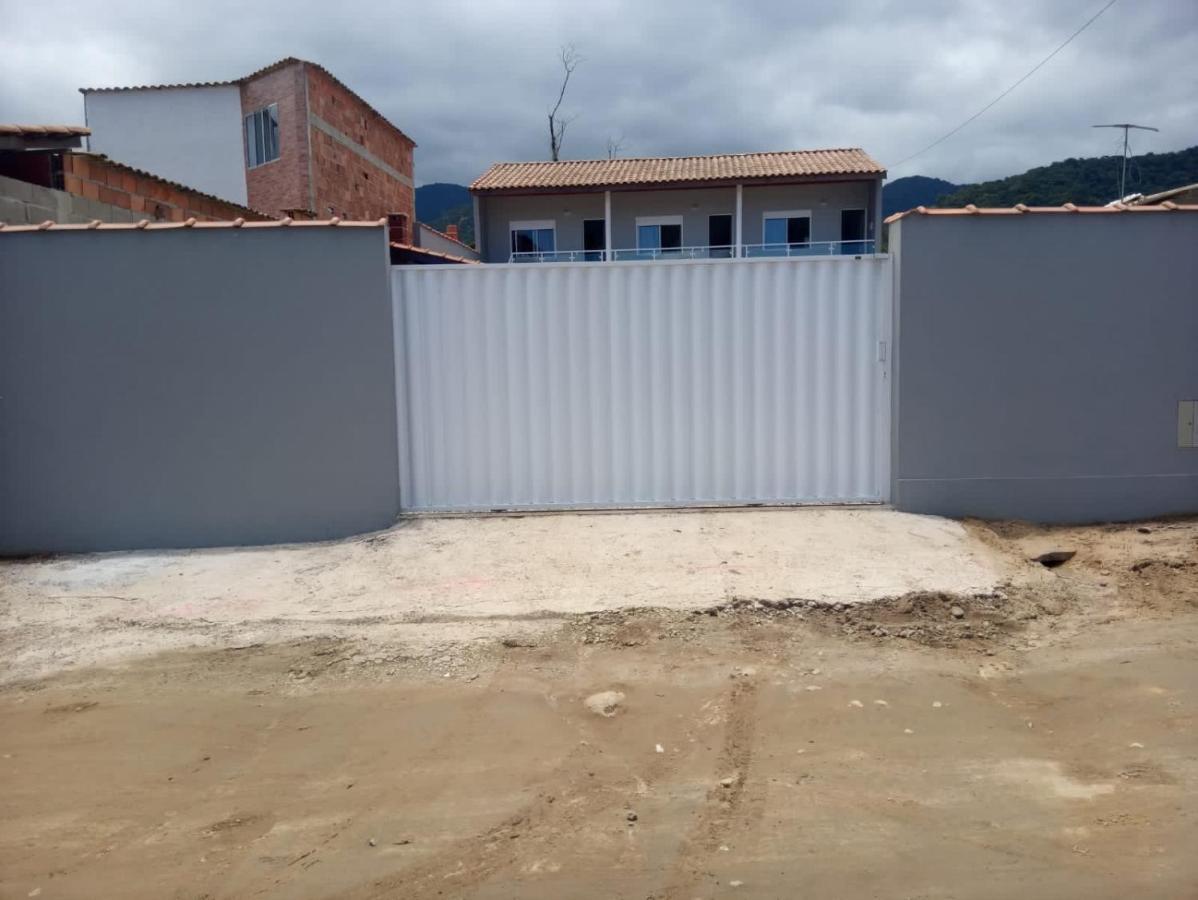 Casa nova com piscina próxima a praia e menos de 3km do centro de Ubatuba Exterior foto