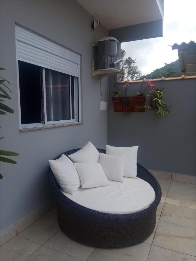 Casa nova com piscina próxima a praia e menos de 3km do centro de Ubatuba Exterior foto